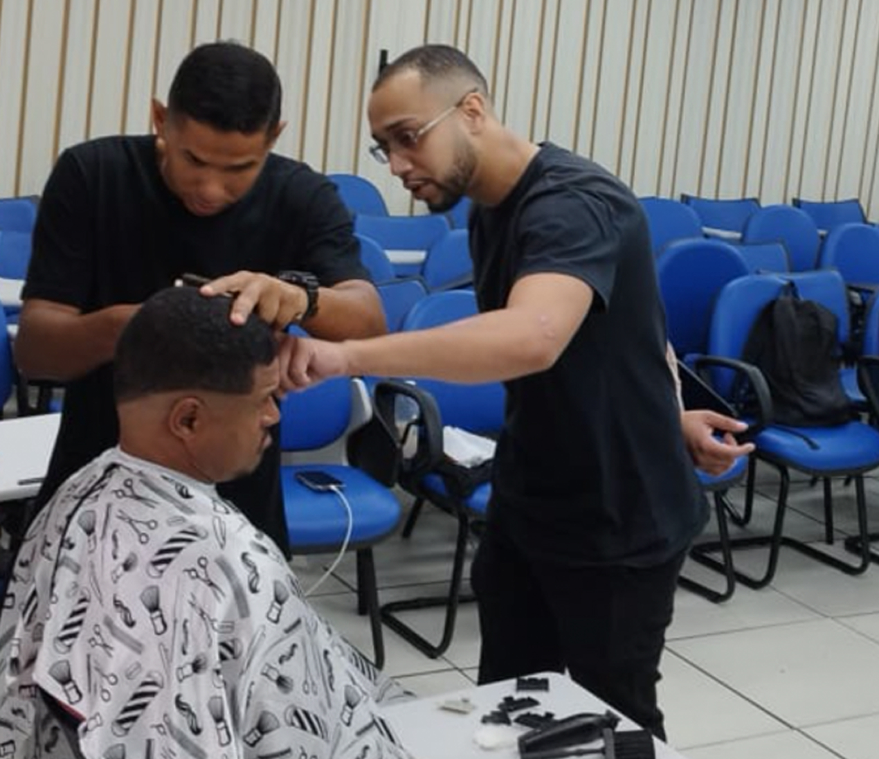 Oficina de Barbeiro e Estética
